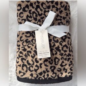 Rachel Zoe 2Pc Set Leopard Cheetah Animal Print Bath 18” x 30” Hand Towels NWT